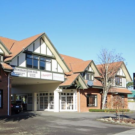 Champers Motor Inn Лоуър Хът Екстериор снимка