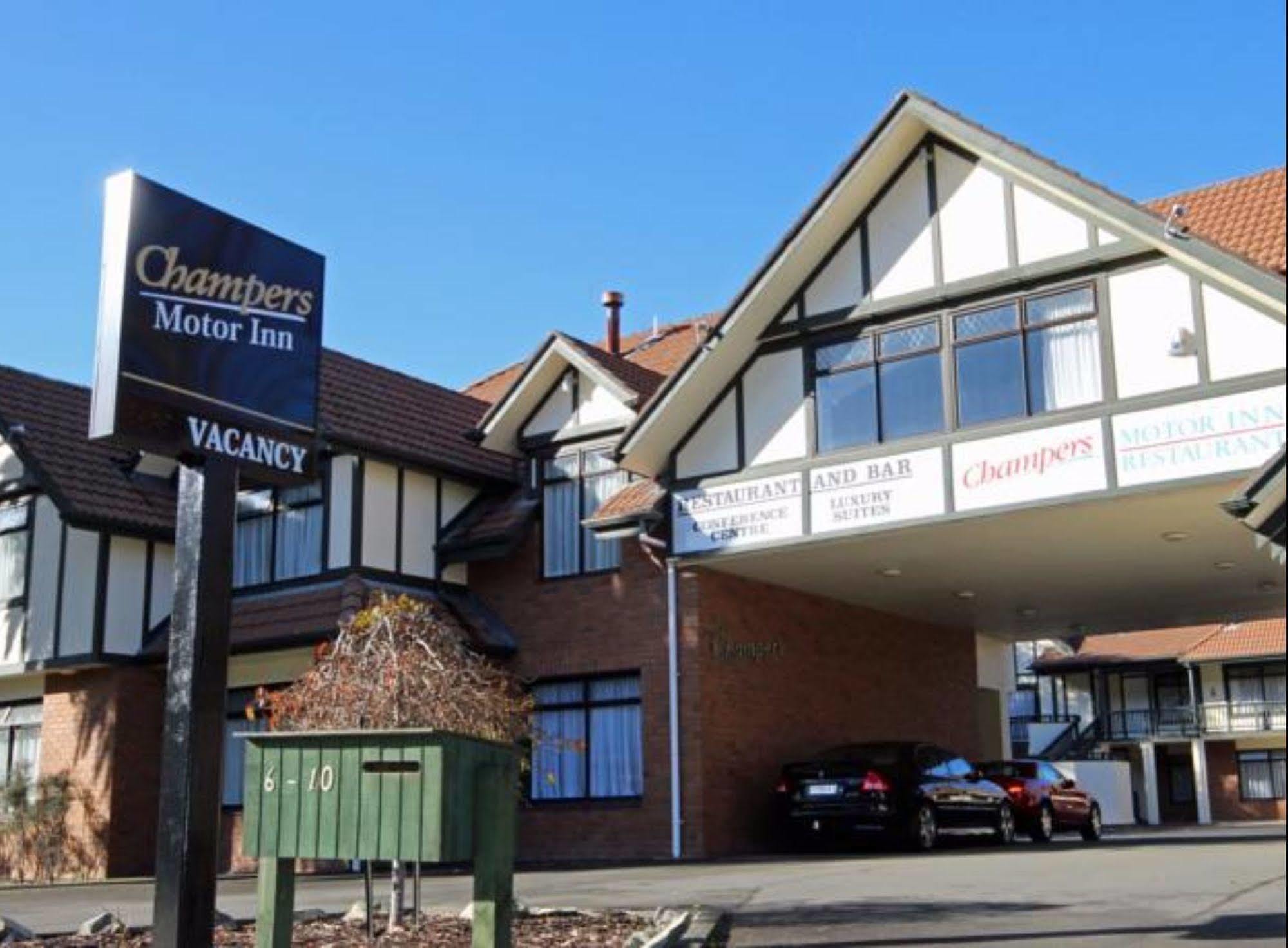 Champers Motor Inn Лоуър Хът Екстериор снимка