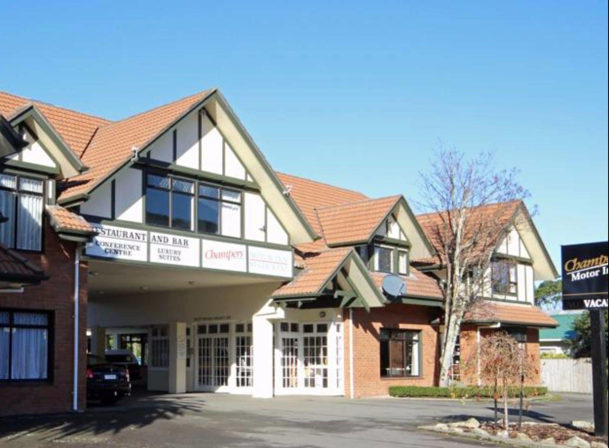 Champers Motor Inn Лоуър Хът Екстериор снимка